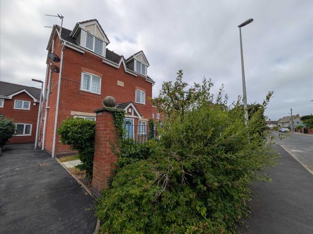 Flat for rent in Marton, Blackpool