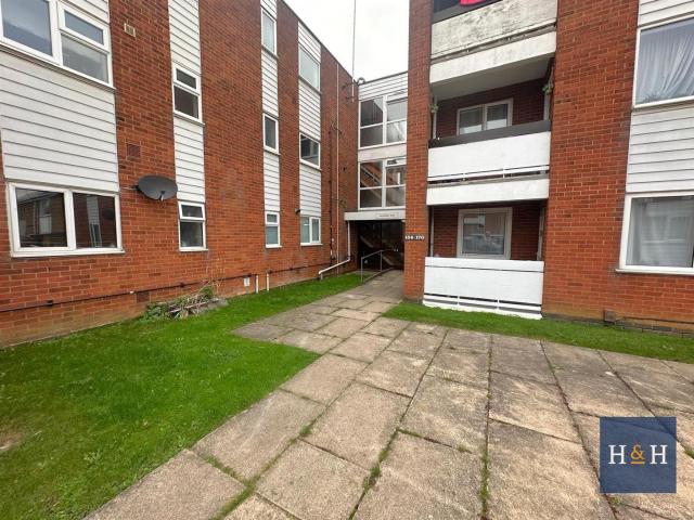 Flat for rent in New Duston, Duston