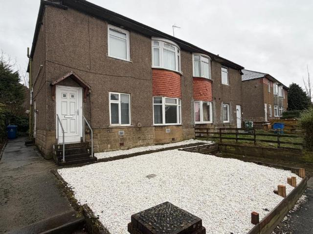 Flat for rent in Hillington, Scotland