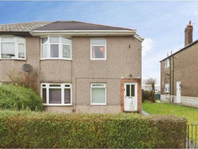 Flat for rent in Hillington, Scotland