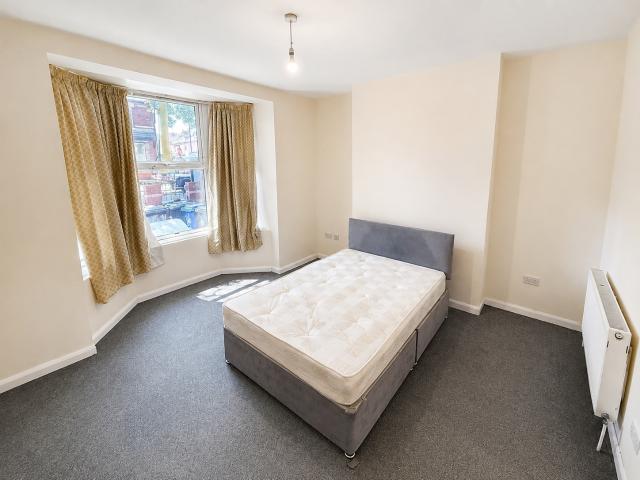Flat for rent in Hyde Park, South Yorkshire