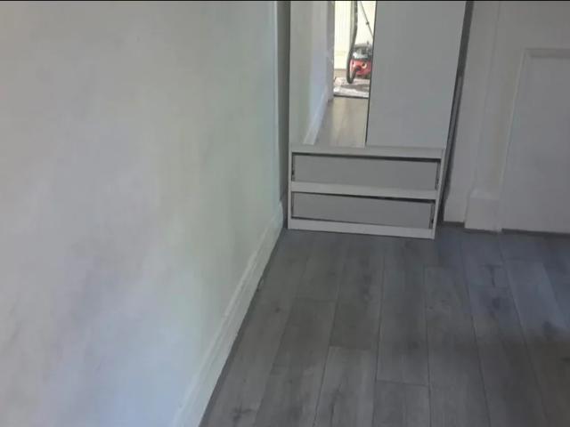 Flat for rent in London Borough of Ealing, Greater London