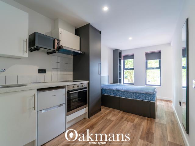 Flat for rent in Stirchley, Birmingham