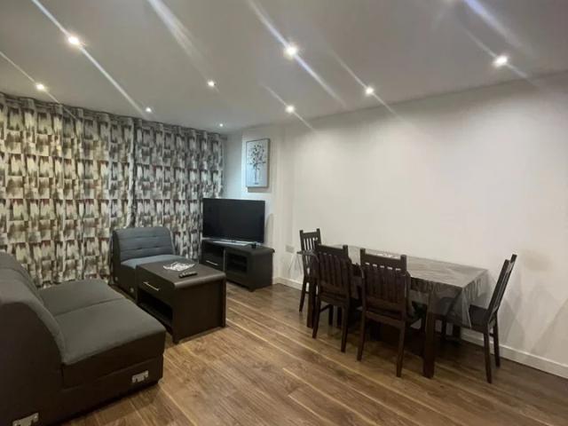 Flat for rent in London Borough of Brent, Greater London