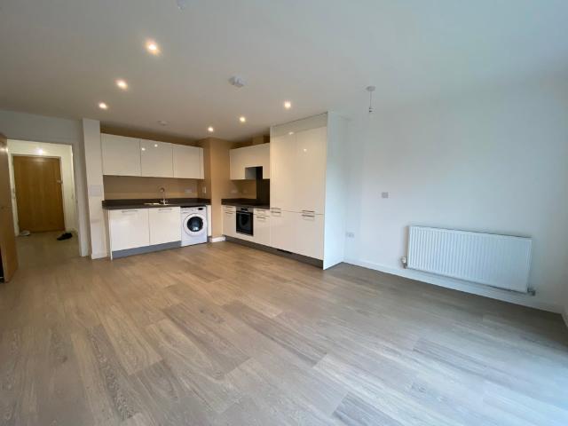 Flat for rent in Sandown Park, Kent