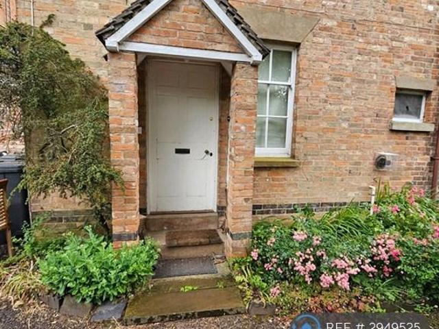 Flat for rent in Green Close, Warwickshire