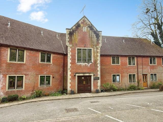 Flat for rent in Longbridge Deverill