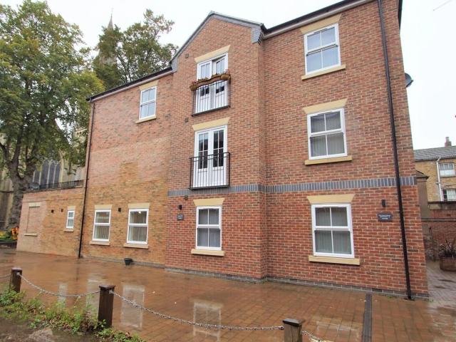 Flat for rent in New Bilton
