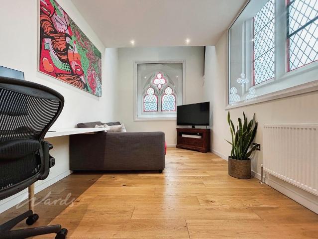 Flat for rent in Brook Street, Bourne Vale