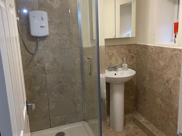 Flat for rent in Chalfont St. Peter, Denham