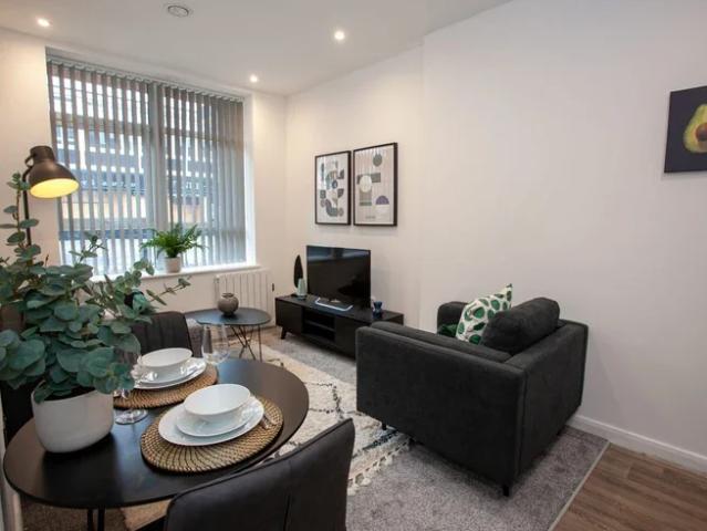 Flat for rent in The Haulgh, Lee Bank