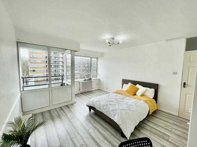 Flat for rent in Churchill Gardens Estate, Pimlico