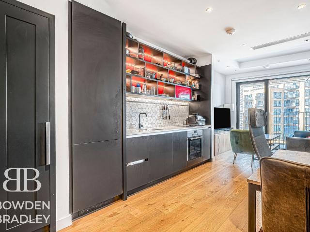 Flat for rent in London City Island, Blackwall