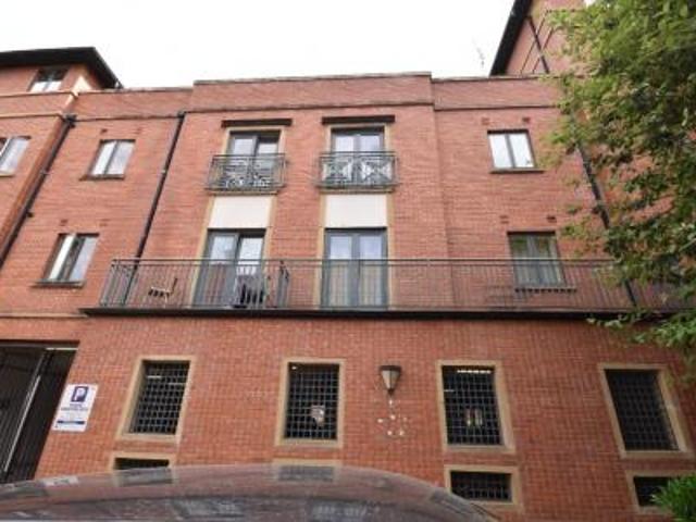 Flat for rent in Newtown, Two Mills