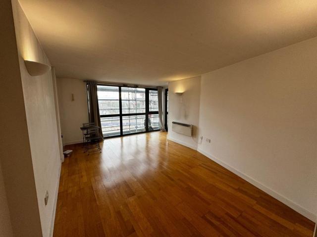 Flat for rent in City Centre, Georgia