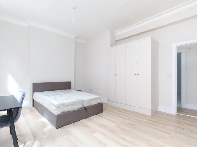 Flat for rent in Hoxton, Greater London