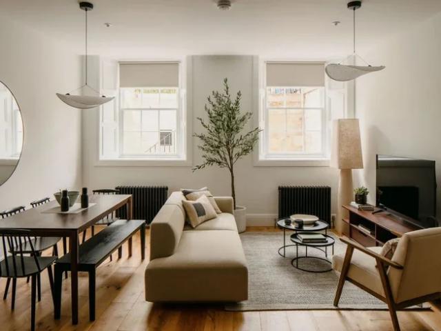 Flat for rent in Broughton, Scotland