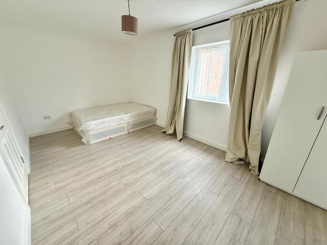 Flat for rent in Higham Hill, Greater London