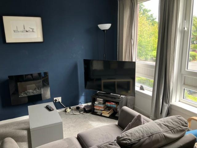 Flat for rent in Thornwood, Glasgow