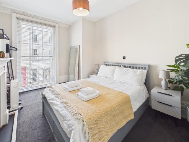 Flat for rent in Ewens Farm, Cheltenham