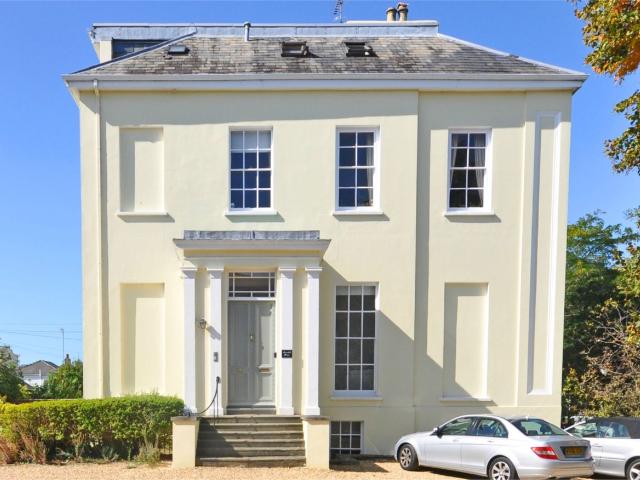 Flat for rent in Golden Valley, Gloucestershire