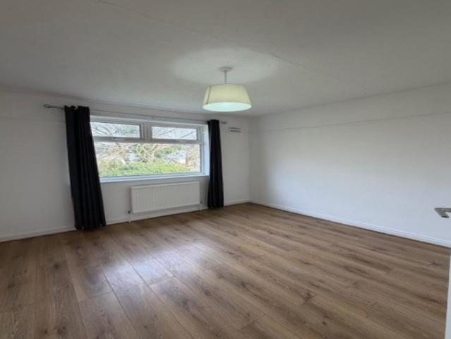 Flat for rent in Woodford Bridge, Greater London