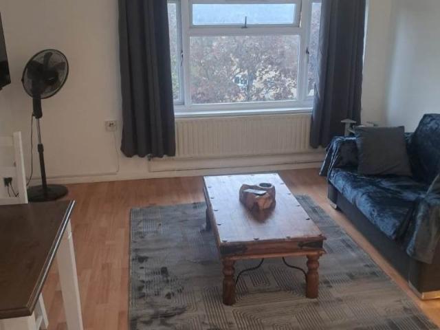 Flat for rent in Great Linford, Milton Keynes