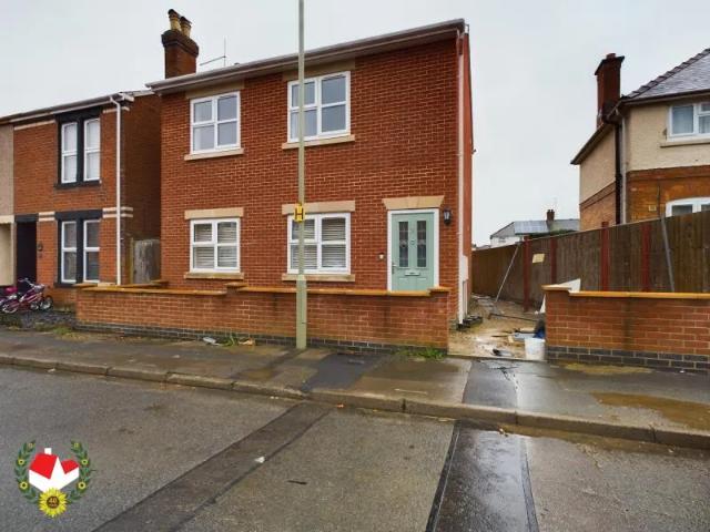 Flat for rent in White City, Gloucester