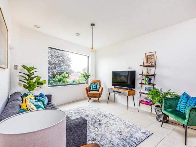 Flat for rent in Chichester, Littlecote