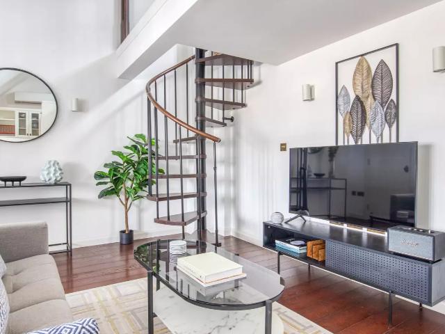 Flat for rent in Camden Town, Fitzrovia