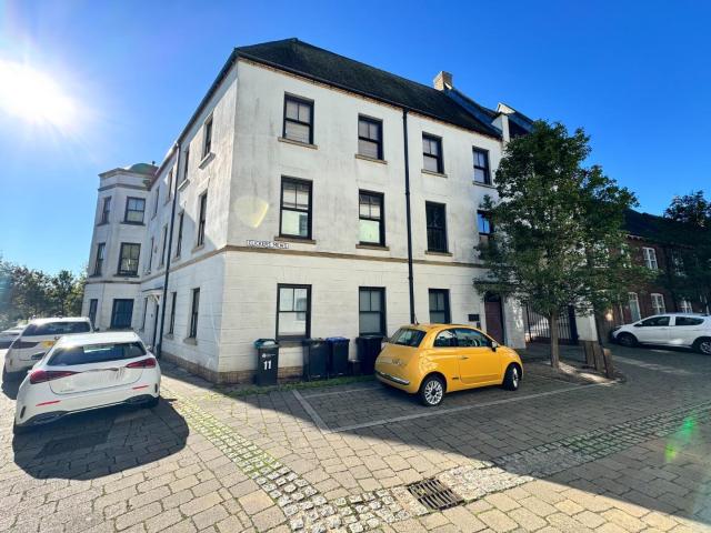 Flat for rent in St Crispin's, Upton