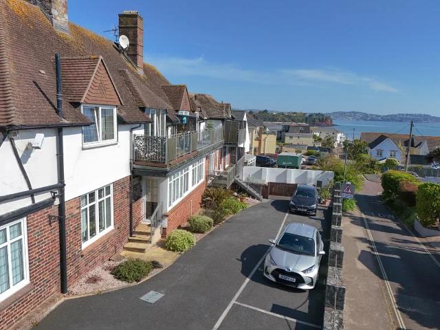Flat for rent in Three Beaches, Livermead