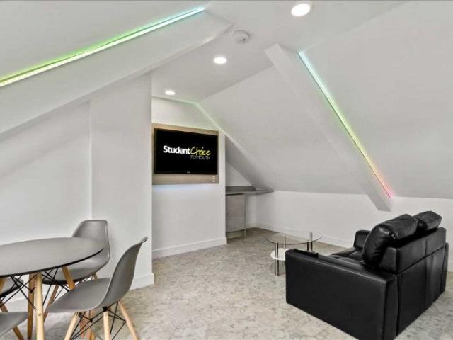 Flat for rent in Greenbank, Mount Wise