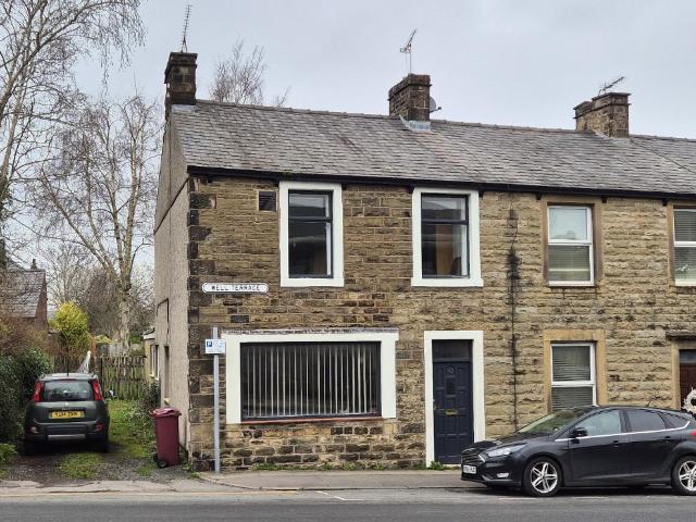 Flat for rent in Alston