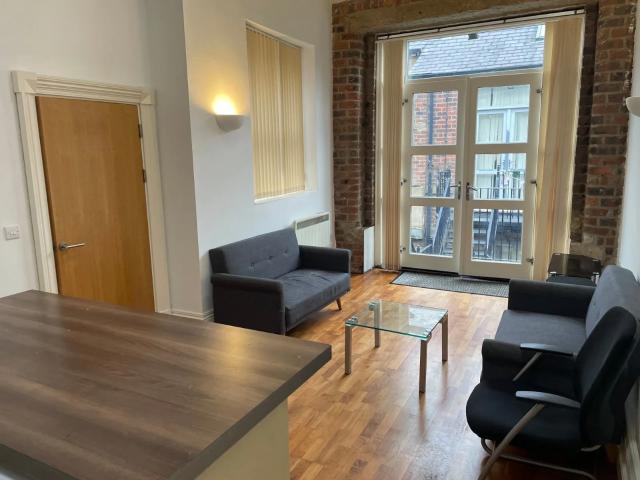 Flat for rent in Highfields, Huddersfield