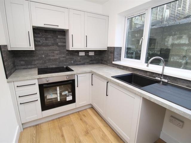 Flat for rent in Cwm Clydach, Clydach Vale