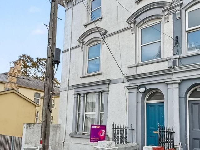 Flat for rent in St. Woolos, Newport