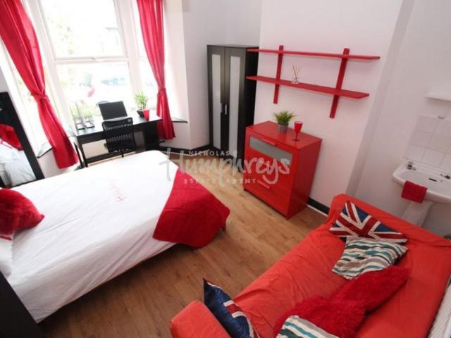 Flat for rent in Crookes, South Yorkshire