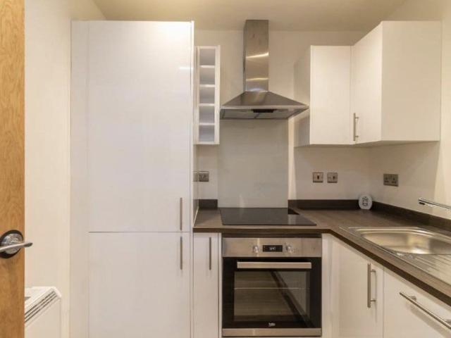 Flat for rent in Wood End, Oldham