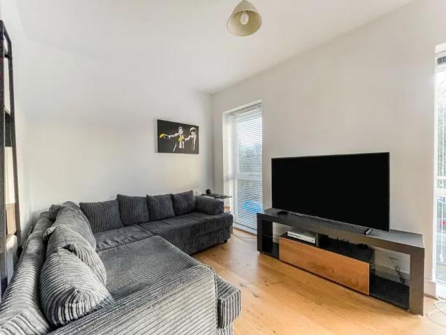 Flat for rent in Rednal, West Midlands