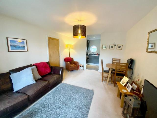 Flat for rent in Cardiff International Sports Village, Falcon Lodge