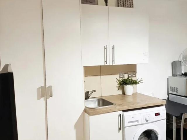 Flat for rent in Hendon Central, The Hyde