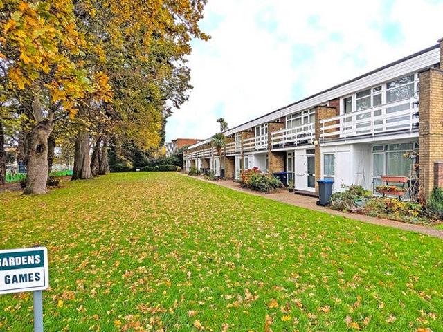 Flat for rent in West Worthing, Worthing