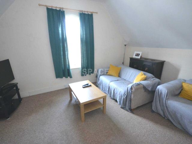 Flat for rent in Newtown, Reading