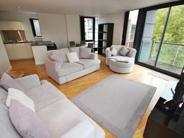 Flat for rent in City Centre, Georgia