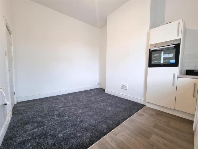 Flat for rent in Fulledge, Burnley