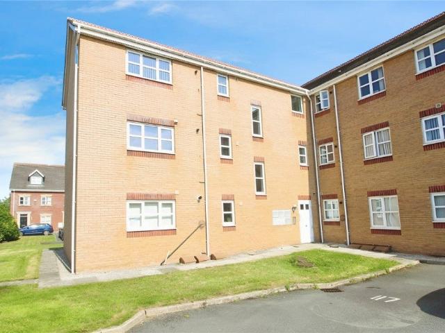 Flat for rent in Deysbrook, Calderstones