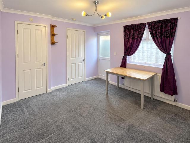 Flat for rent in Burnt Oak, Greater London