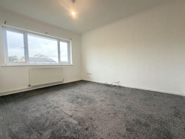 Flat for rent in Beardwood, Blackburn