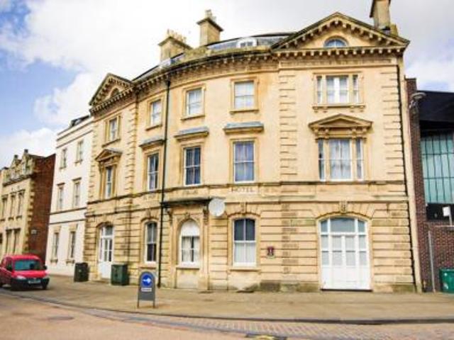 Flat for rent in Kings Barton, Gloucester